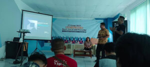 Foto Pemateri dari AMD menjelaskan tentang konsep Hybrid AI with AMD Ryzen AI