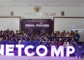 Foto bersama sesi final Netcomp 4.0 UGM